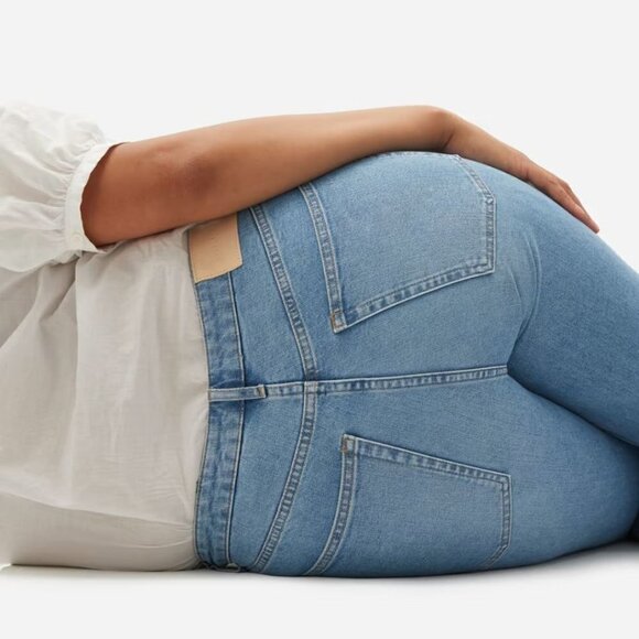 Everlane The Curvy Cheeky Straight Jeans in Sky Blue Wash 29 New Denim Pants - Picture 4 of 13